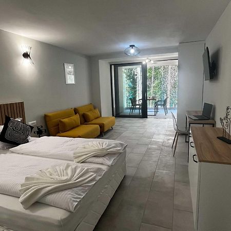 Aparthotel Teracite Warna Exterior foto