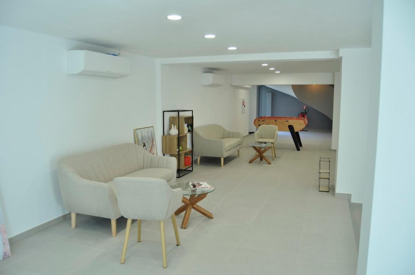 Aparthotel Teracite Warna Exterior foto