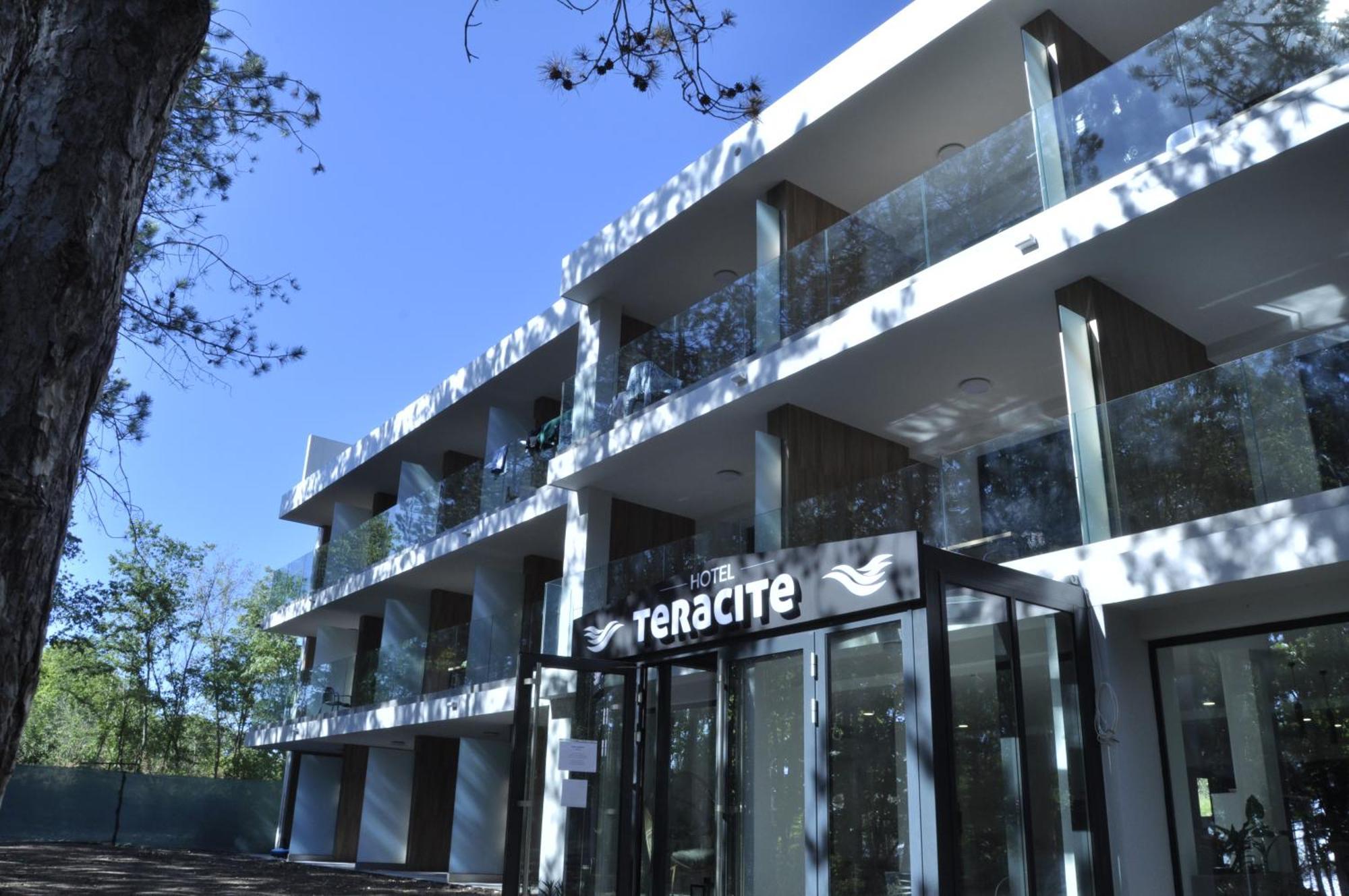Aparthotel Teracite Warna Exterior foto